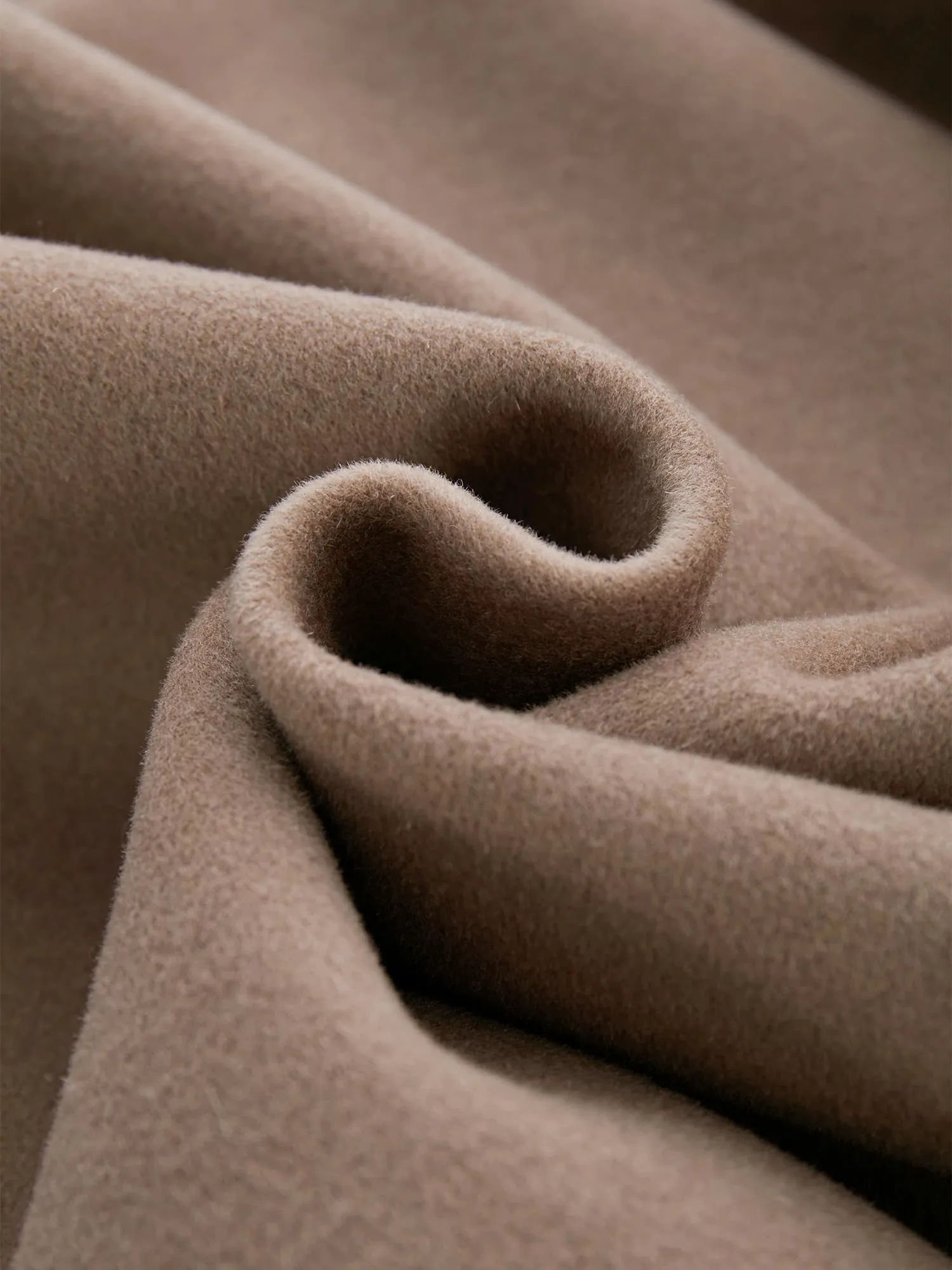 Amoretu 66.5% Wool Notched Lapel Long Sleeve Coat