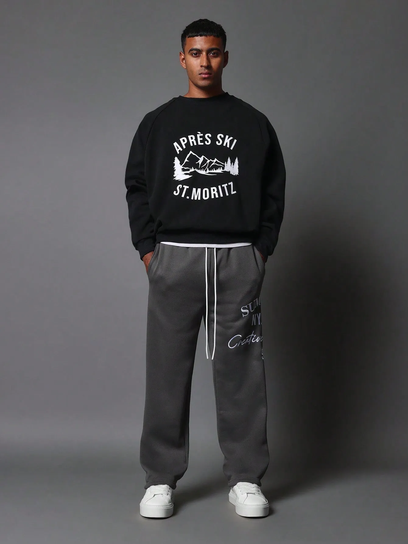 Christmas Regular Fit Crew Neck Sweatshirt With Graphic Print