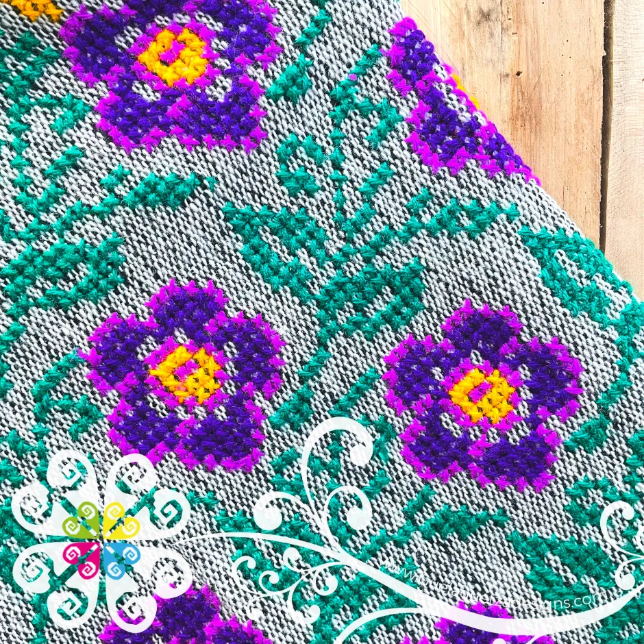 Colors Floral Design Embroider Poncho - Mañanita