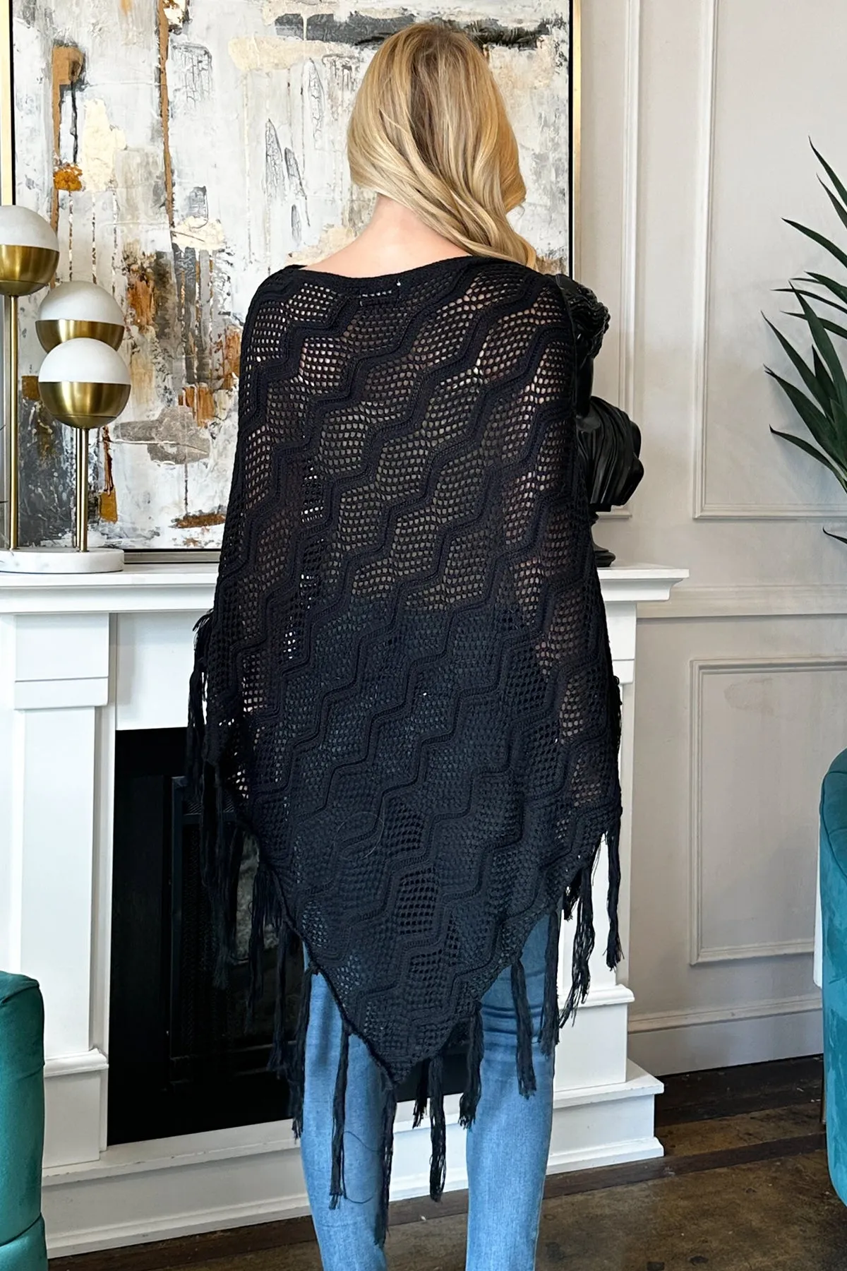 KNITTED NET WAVE PATTERN FRINGE TASSEL POCHO